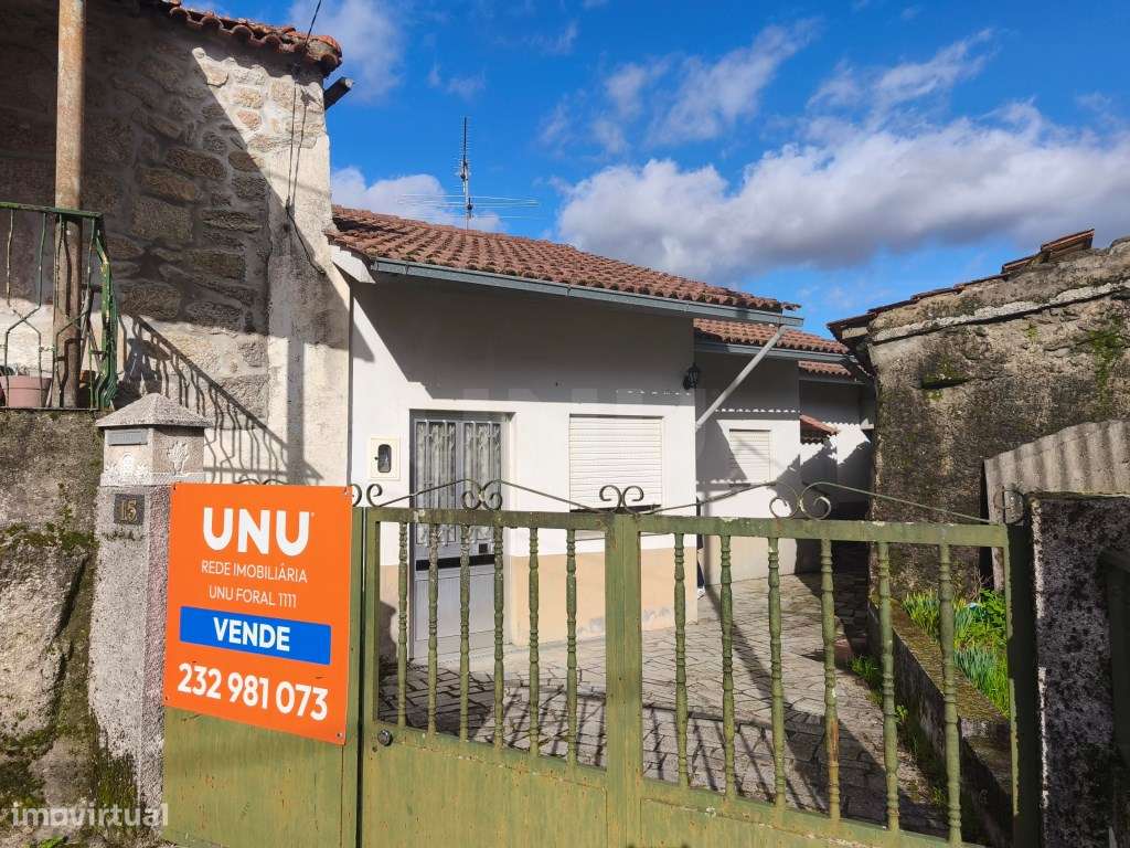 Moradia acolhedora, em aldeia tranquila e pronta a habitar-25