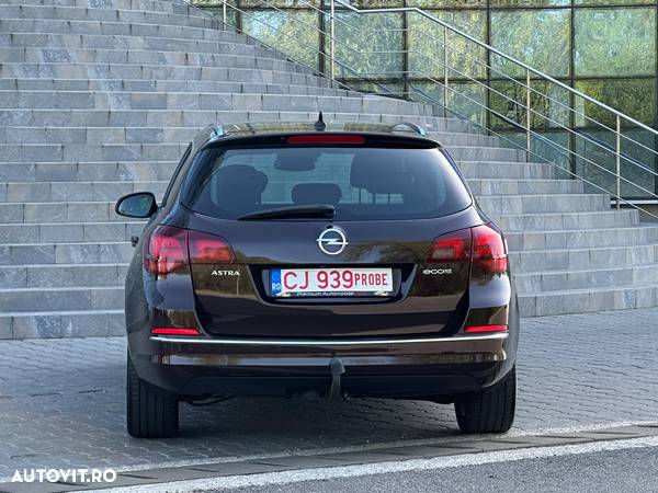 Opel Astra 1.7 CDTI ECOTEC Cosmo - 11