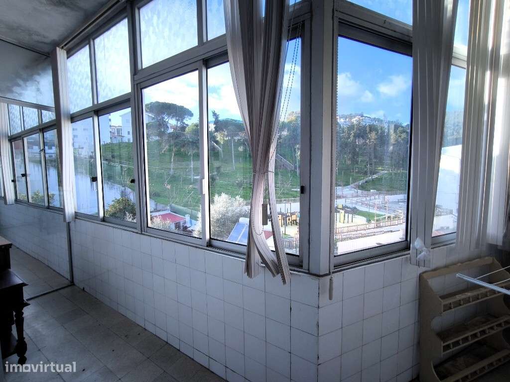 Apartamento T2 na Vila de Sesimbra-7