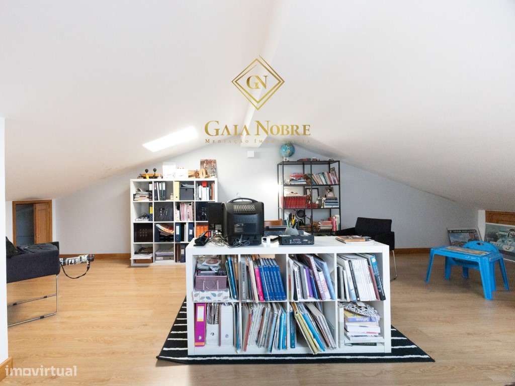 Moradia T4 em Vilar do Paraíso-23