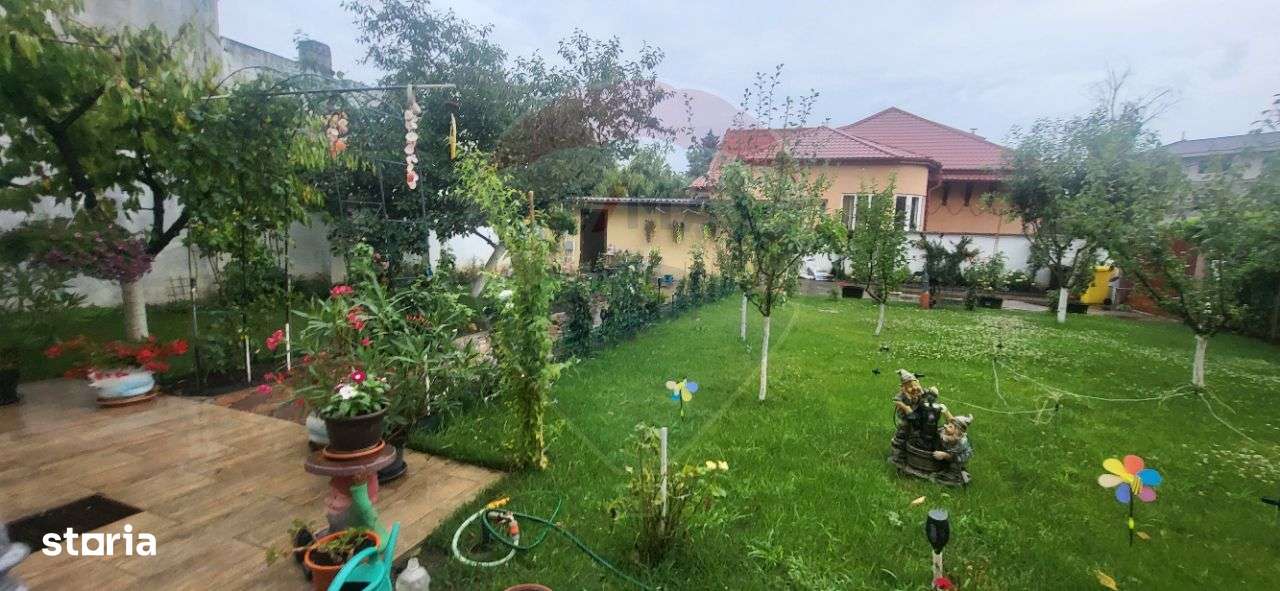 Vilă impunătoare în Cartierul Funcționarilor - Imagine principală: 4/20