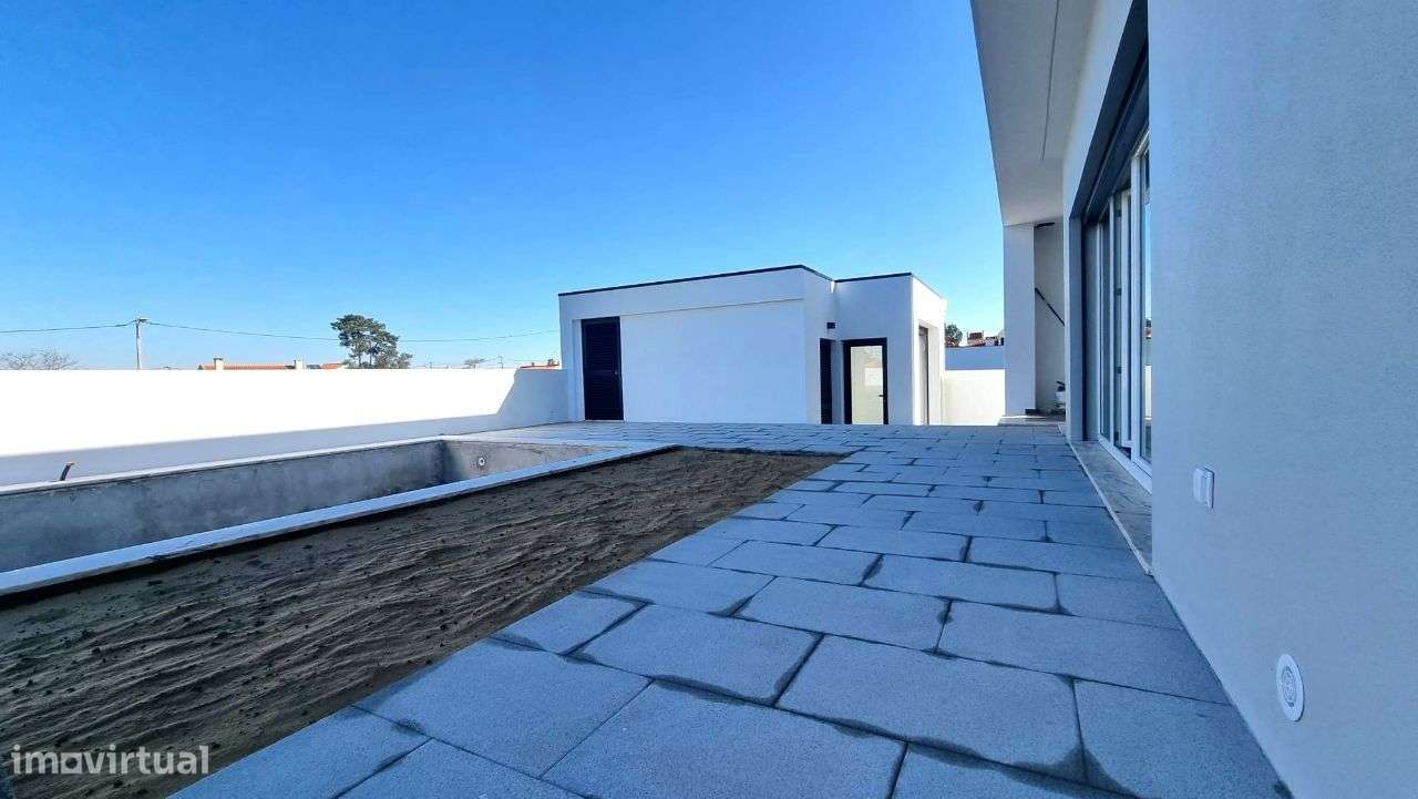 Moradia Térrea, com piscina – Azeitão-20