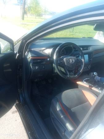 Toyota Avensis 1.8 Premium - 6