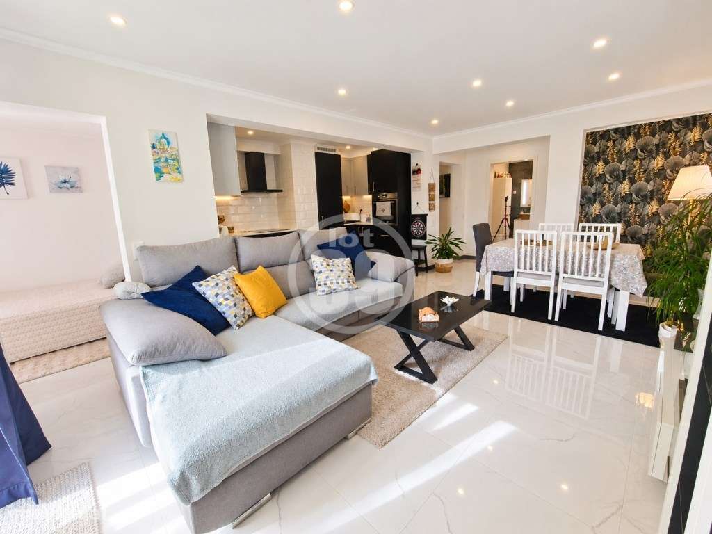Apartamento renovado com 2 quartos em condomínio fechado | Areias d...-13