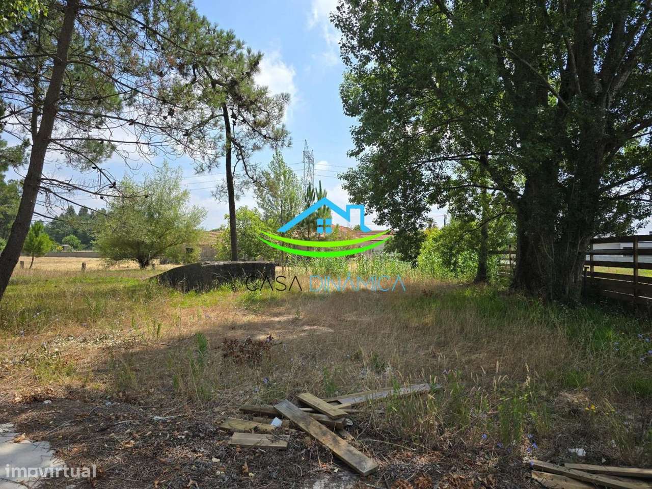 Terreno com 8.369 m² e possibilidade de construção – Arazede, Mon-16