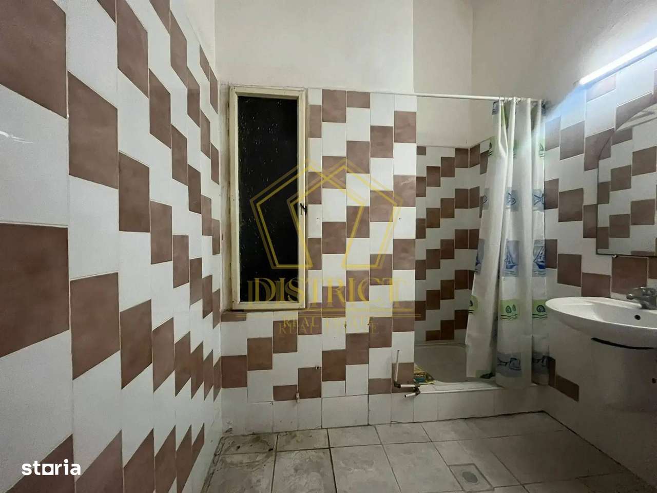 Apartament spatios in cladire istorica  cu gradina I Zona Centrala - Imagine principală: 4/7