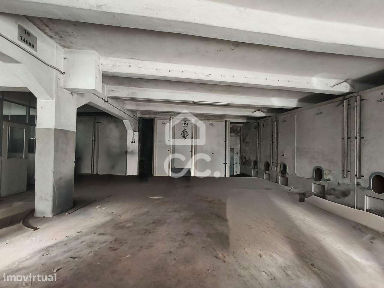 Armazém / Prédio com Potencial de Investimento em Águas Santas – Maia-4