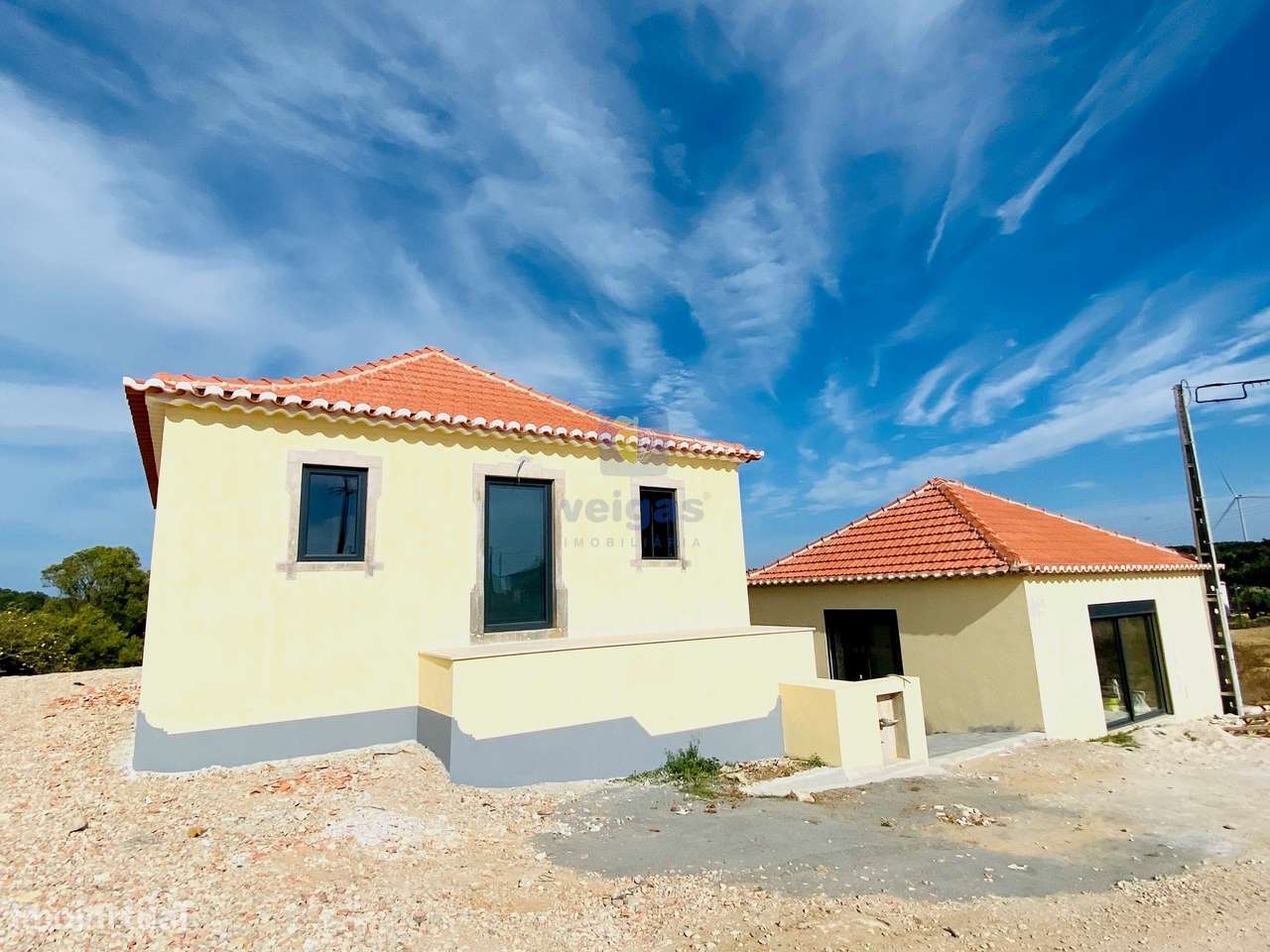 Moradia Recuperada T3 - São Bartolomeu dos Galegos - Grande imagem: 2/36