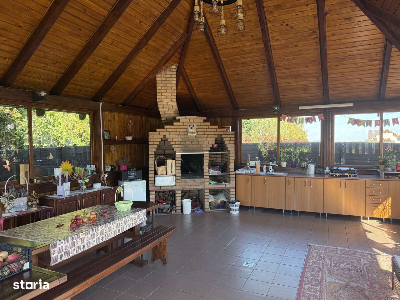 Casa de vânzare, 5 camere, curte mare, modernă-5