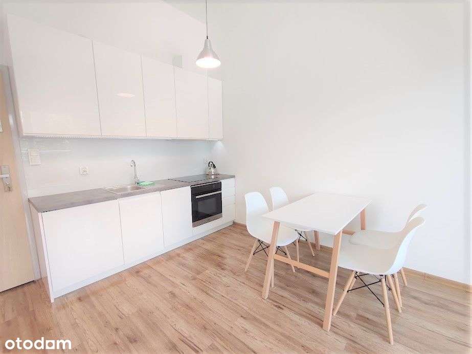 kawalerka w nowoczesnym apartamentowcu-3