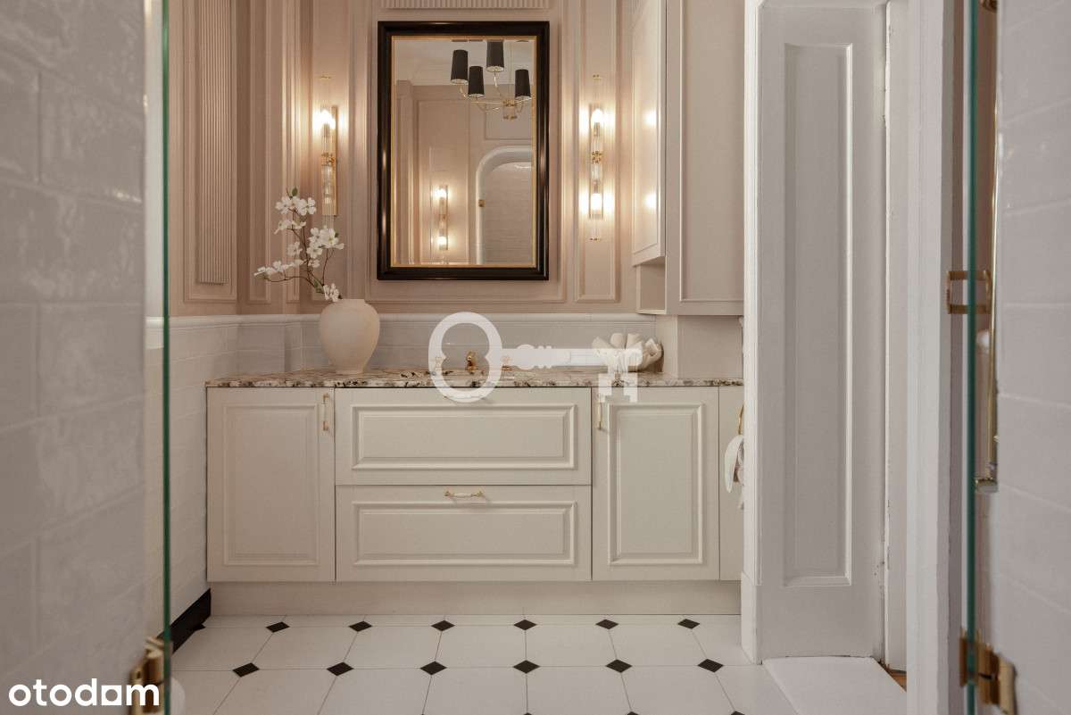 Paryski Szyk w Sercu Wildy | Marmur i Lity Dąb-15