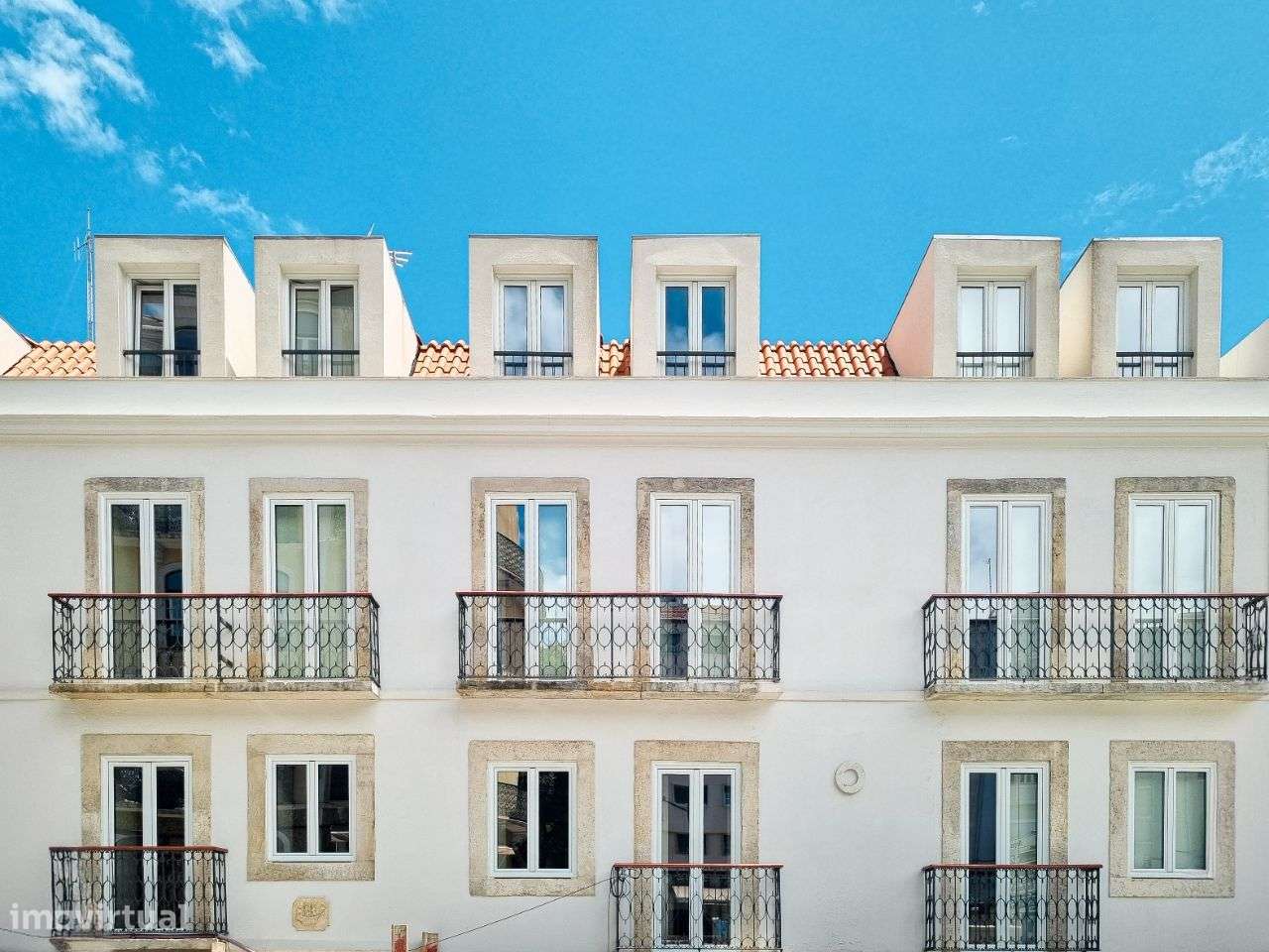 Apartamento T1 à venda no largo Santa Bárbara - Grande imagem: 4/24