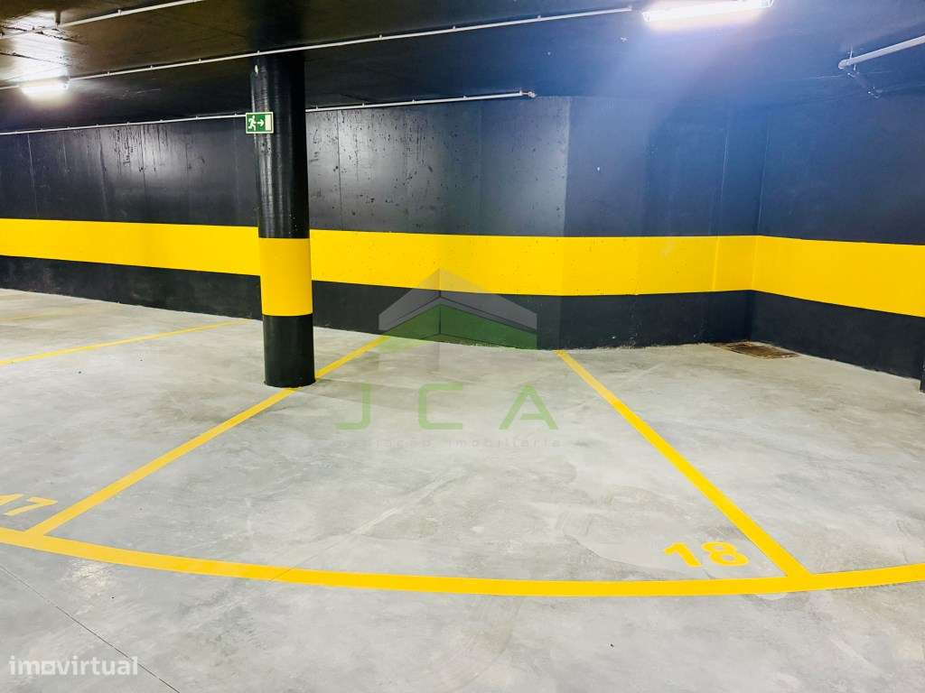 Apartamento T1 novo no centro histórico de Leiria-7