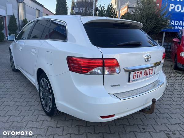 Toyota Avensis 2.0 D-4D Premium - 9