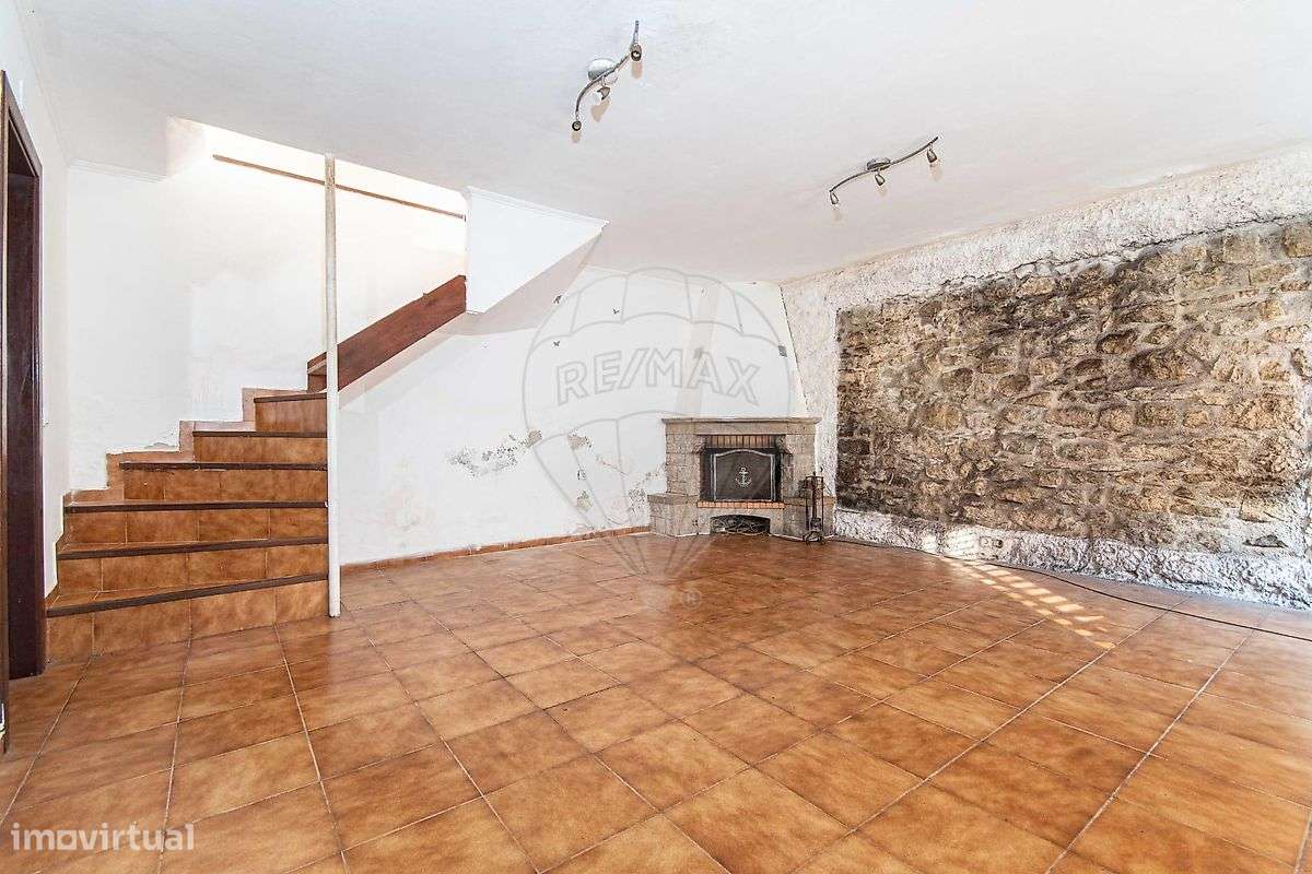 Moradia T2 para venda - Grande imagem: 1/22