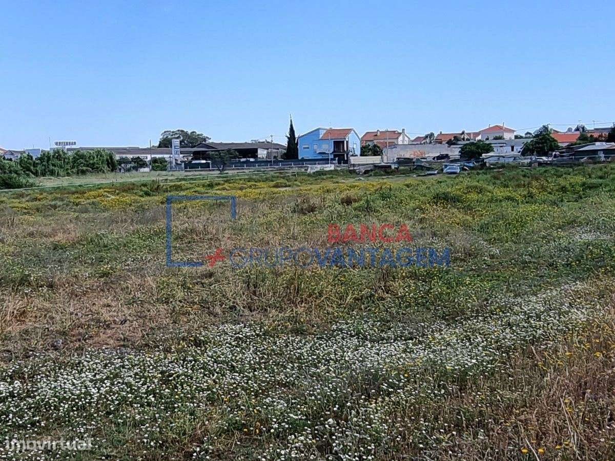Terrenos Rusticos no Barreiro com PIP Aprovado - Grande imagem: 4/25