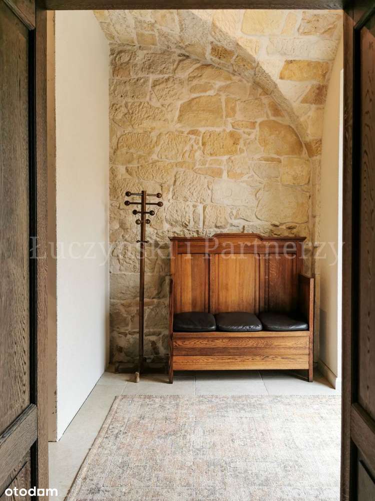 Wyjątkowa posiadłość z nieograniczonym potencjałe-10