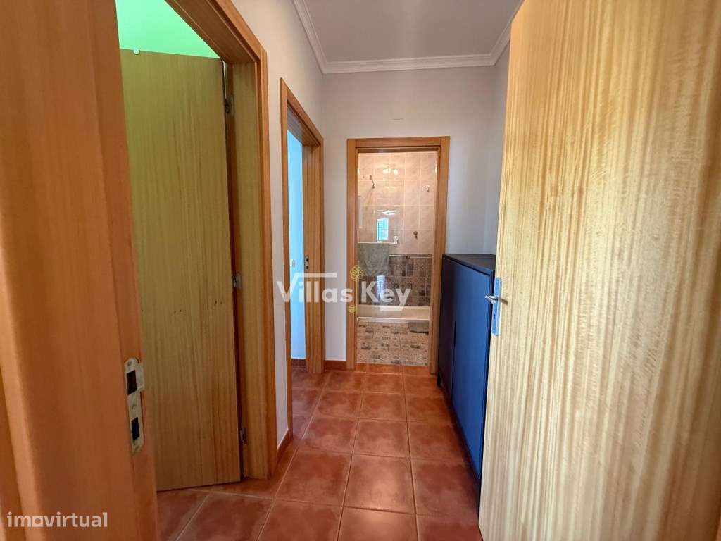 Apartamento T2 na Meia Praia com elevador e garagem. - Grande imagem: 5/31