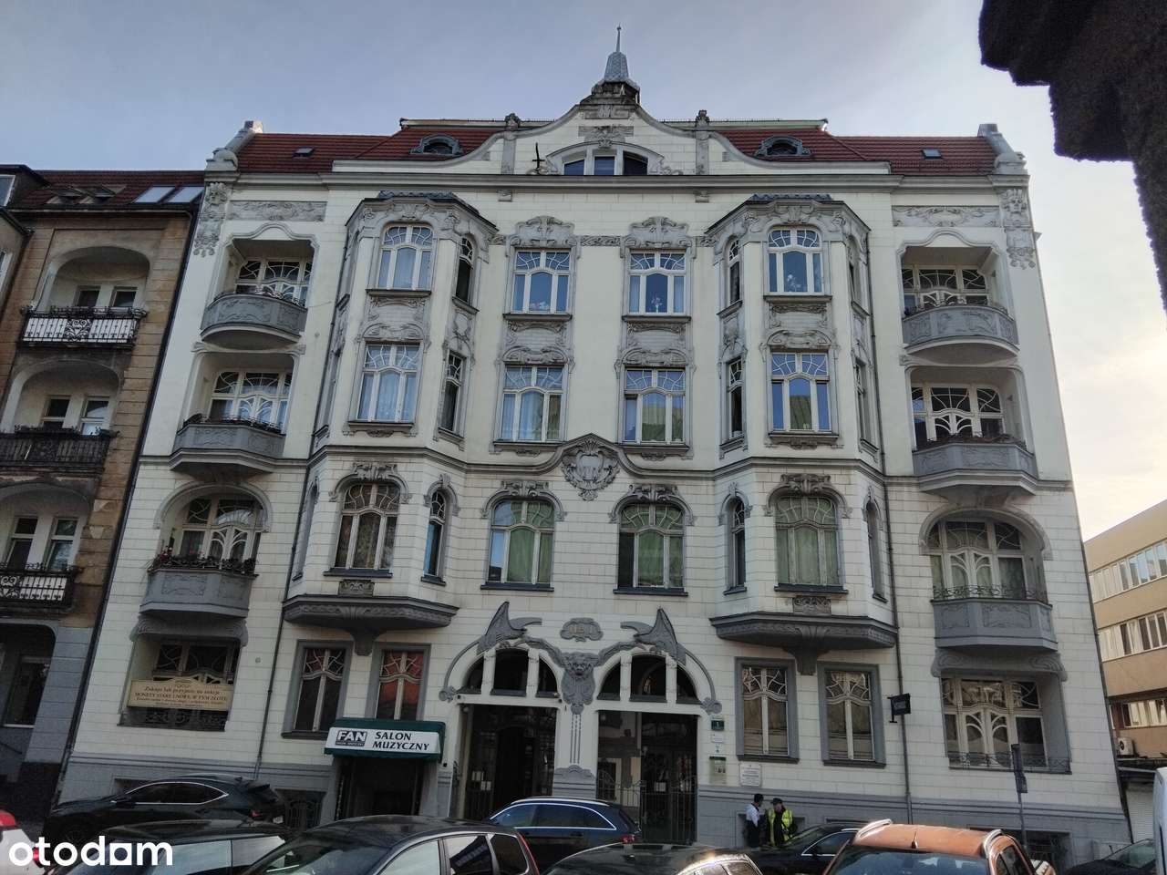 Przestronne mieszkanie w kamienicy z fontanną przy parku Andersa - Pełny obrazek: 1/6