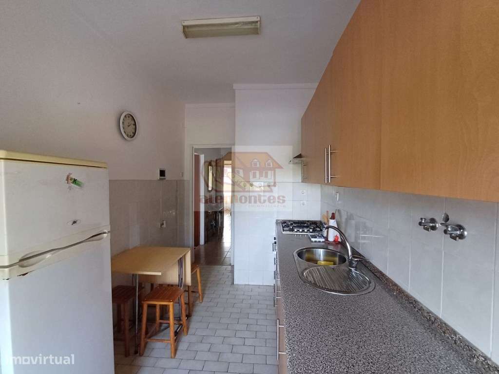 Apartamento T1 - piso térreo - Grande imagem: 2/12