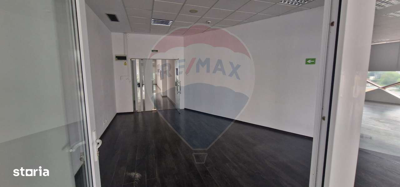 Spațiu de birouri clasa A,  B-dul Unirii, 30 Avenue Business Center - Imagine principală: 4/14