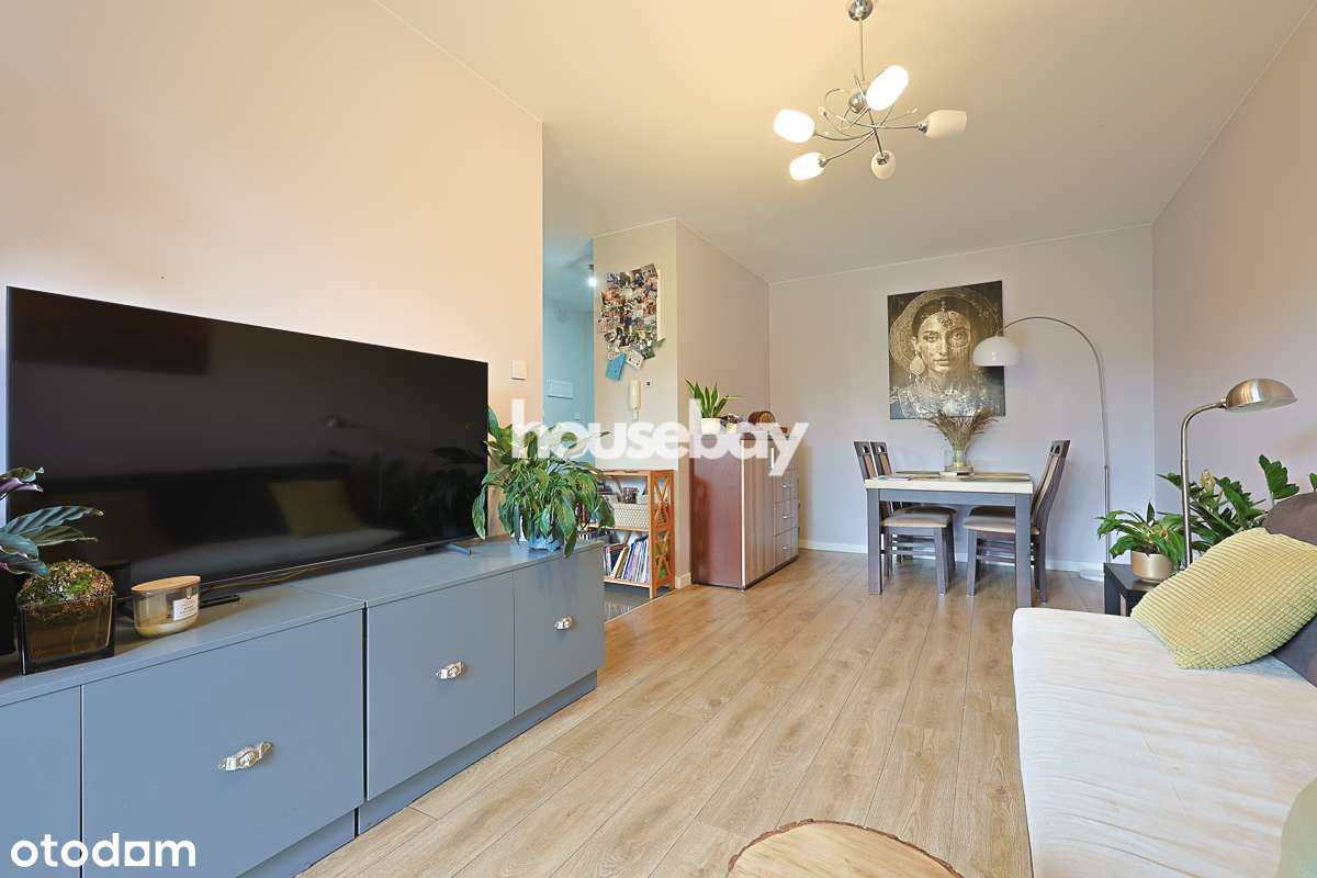 Wygodne 2 pokoje, osobna kuchnia, parking, szybkie wydanie-4