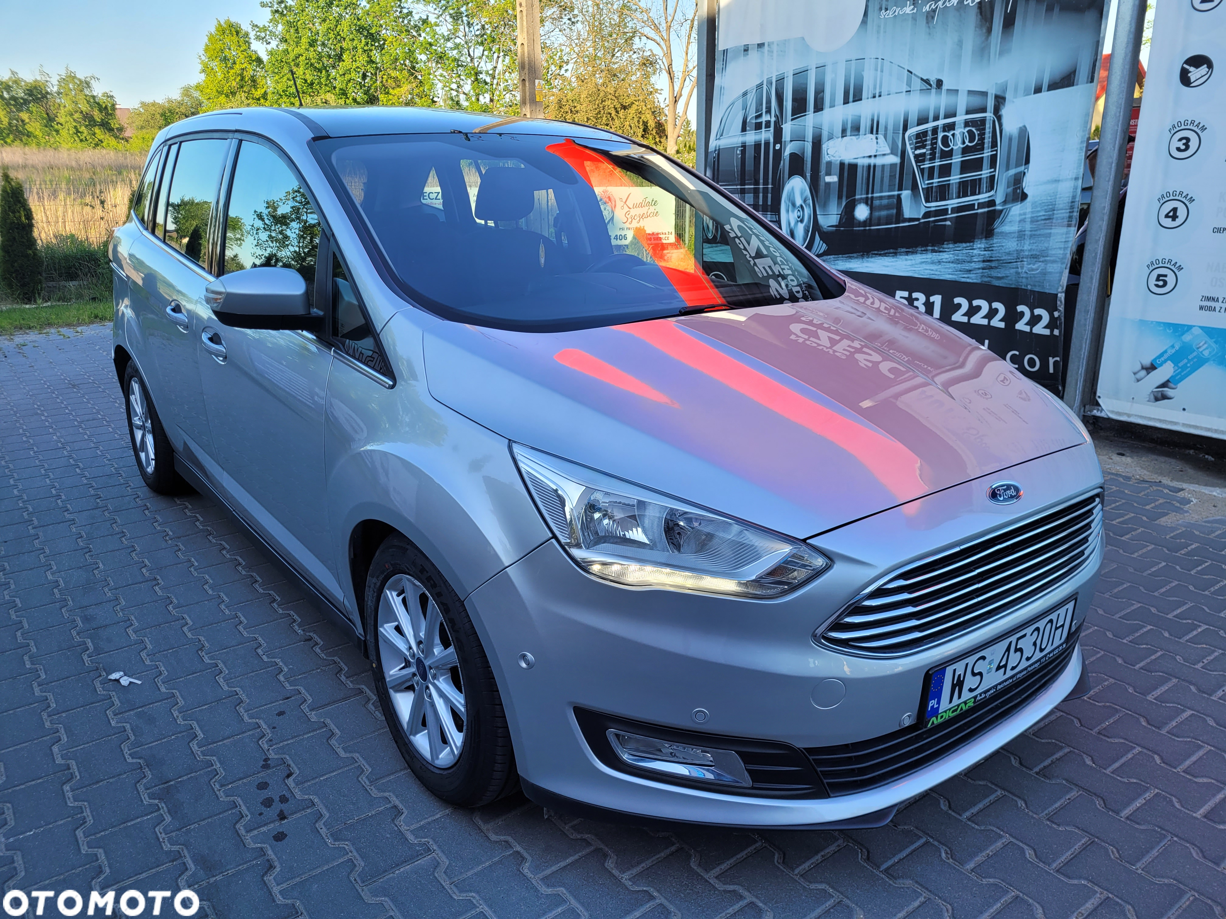 Ford Grand C-MAX - 3