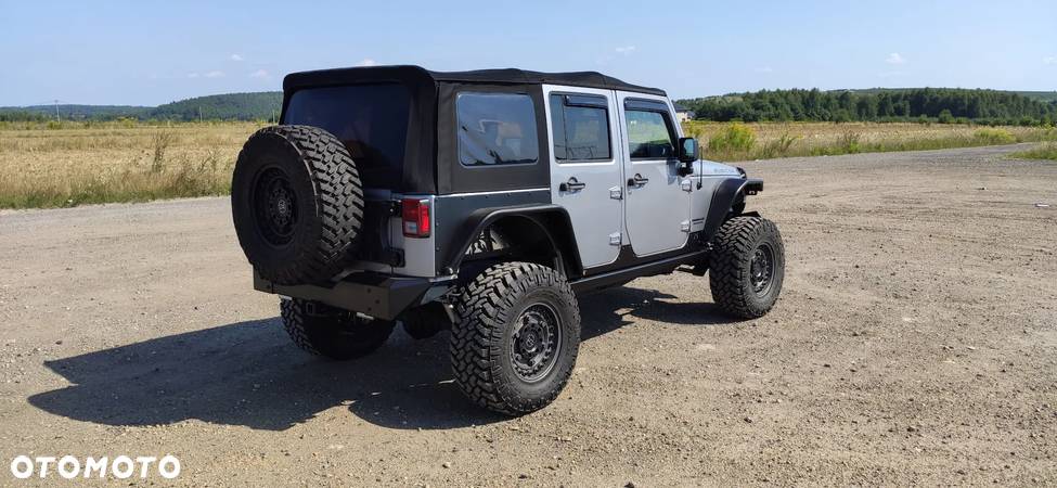 Jeep Wrangler 3.6 Unlim Rubicon - 8