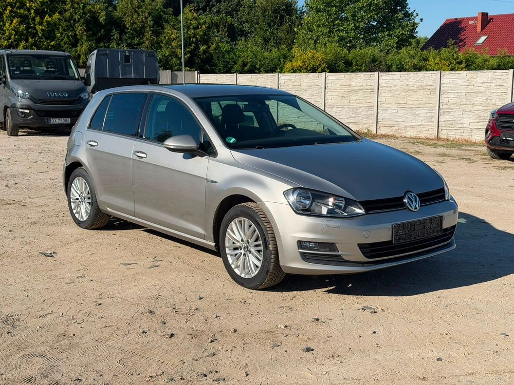Volkswagen Golf VII (2012-2020) 1.2 TSI BMT Trendline 2015