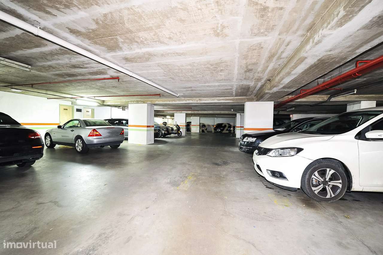 Edifício Areeiro de 2.230m2 p/ Residência Universitário c/ Projeto Apr-14