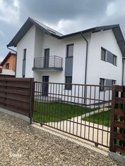 Casa noua cu etaj la Baisa