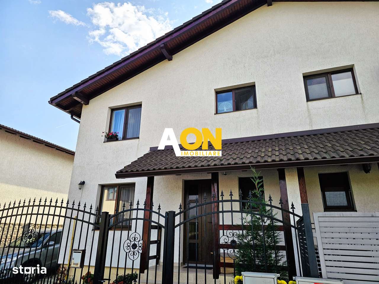 1/2 Duplex, 4 camere, 342 mp teren, strada asfaltata, Cetate - Imagine principală: 4/16