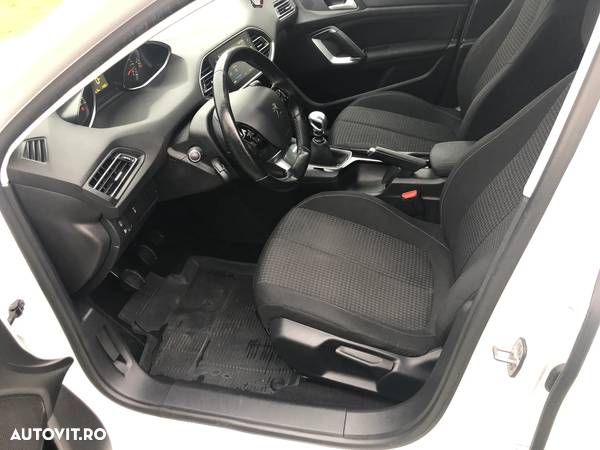 Peugeot 308 1.5 BlueHDI FAP STT Active - 8