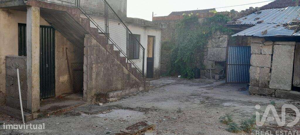 Casa / Villa T4 em Canas de Senhorim de 176,00 m2 - Grande imagem: 5/29