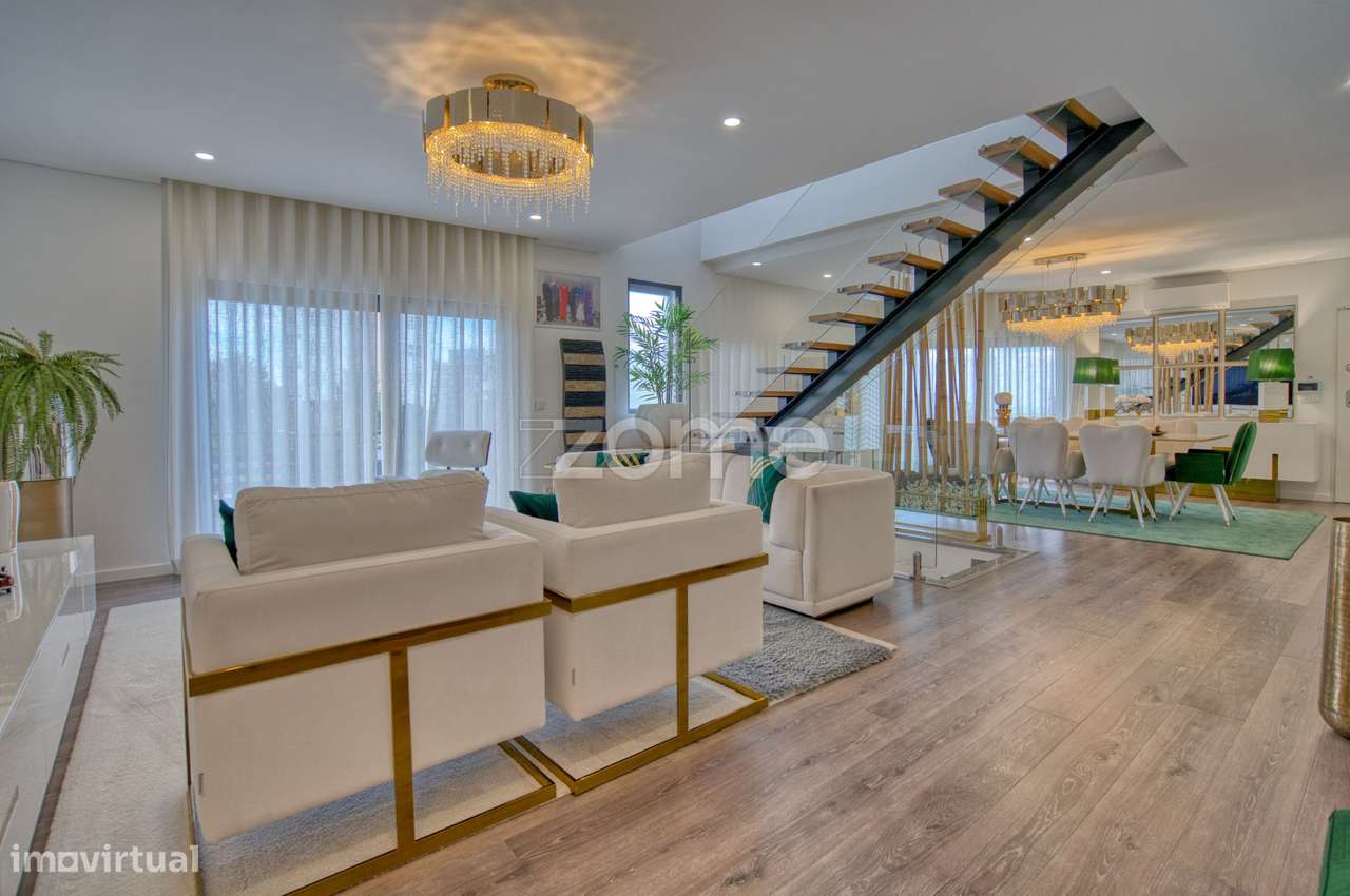 Moradia T4 com Jardim na Ramada - Grande imagem: 5/58