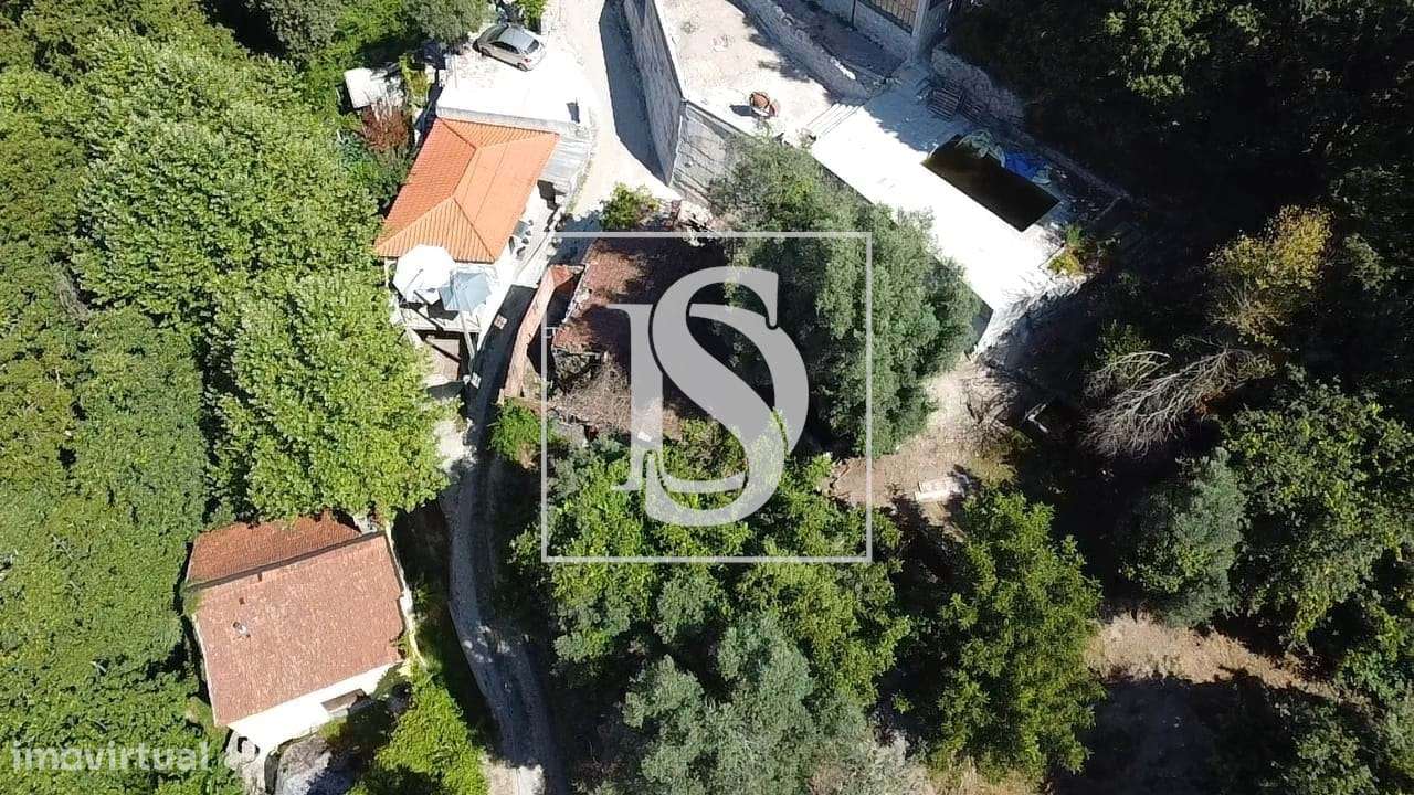 Moradia Em Pedra Para Restauro-26