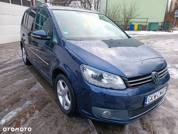 Volkswagen Touran 2.0 TDI DPF BlueMotion Technology Highline - 9