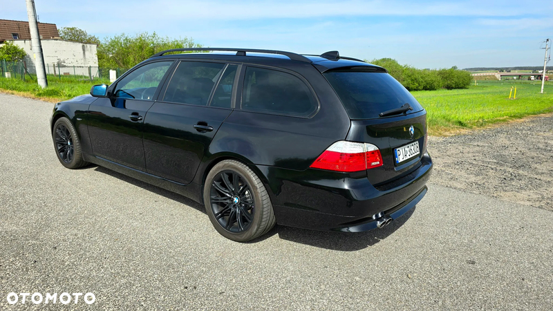 BMW Seria 5 525d Touring Edition Lifestyle - 2