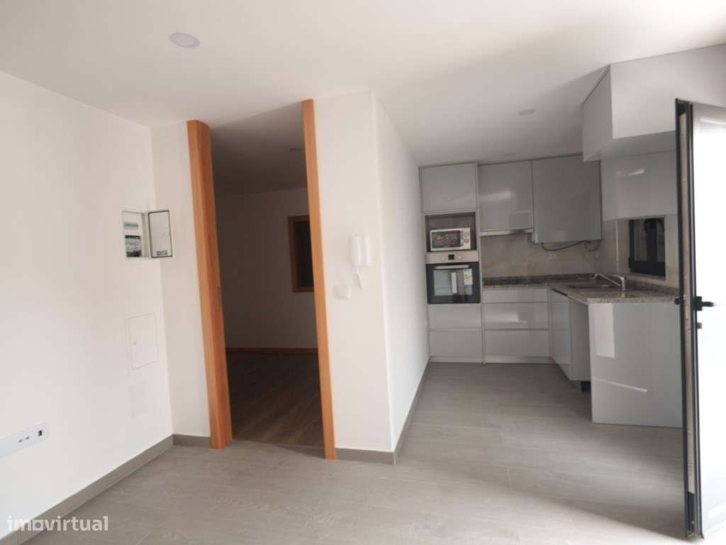 Andar Moradia - T1+1 - Grande imagem: 3/8