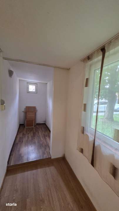 Apartament 2 camere de vanzare – Micro 15, Aleea Ozana - Imagine principală: 3/10