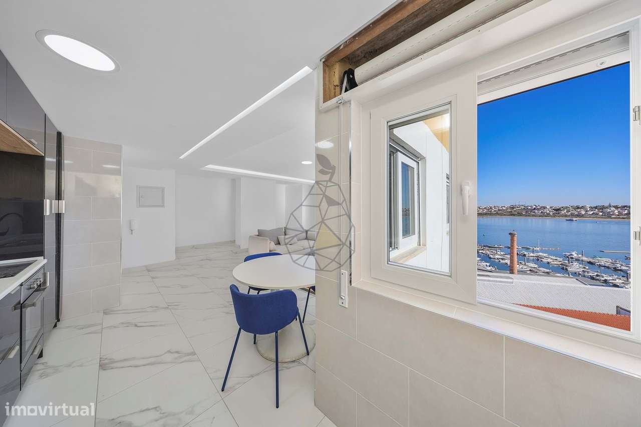 Penthouse T2 com Vista Magnifica para o Rio Arade em Portimão - Grande imagem: 2/34