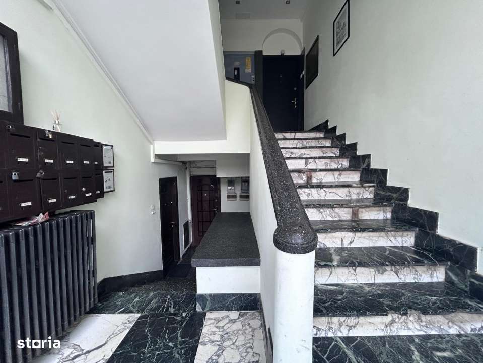 Vand apartament boem, intr-un bloc ca un refren-11