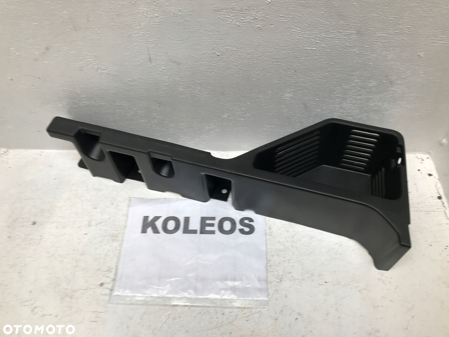 RENAULT KOLEOS II LIFT SCHOWEK BAGAŻNIKA PRAWY TAPICERKA B27501-ZG000 - 1