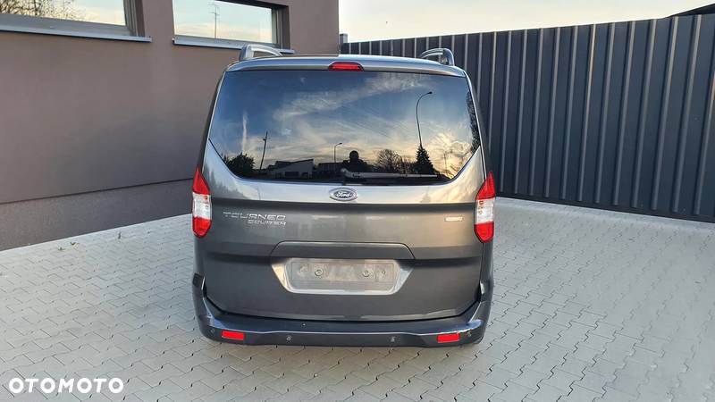 Ford Tourneo Courier 1.0 EcoBoost Titanium - 11