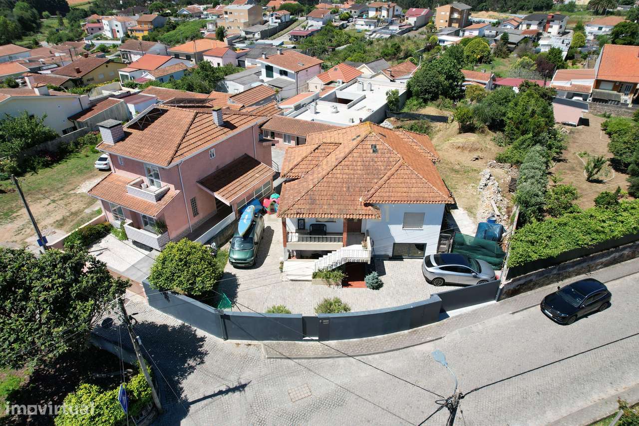 Moradia para Remodelação com Projeto Aprovado em São Félix da Marinha--17