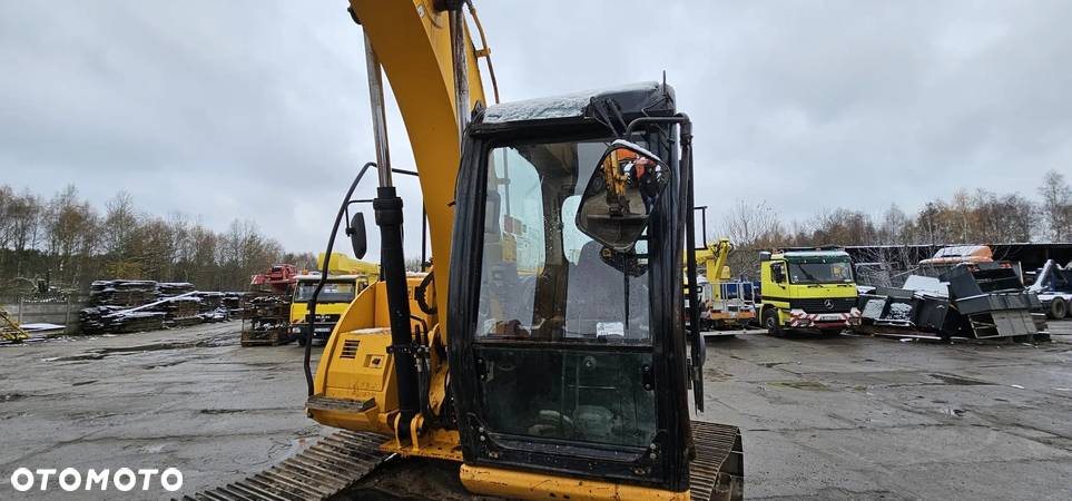 JCB JS 145LC - 12