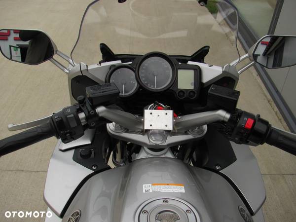 Yamaha FJR - 14