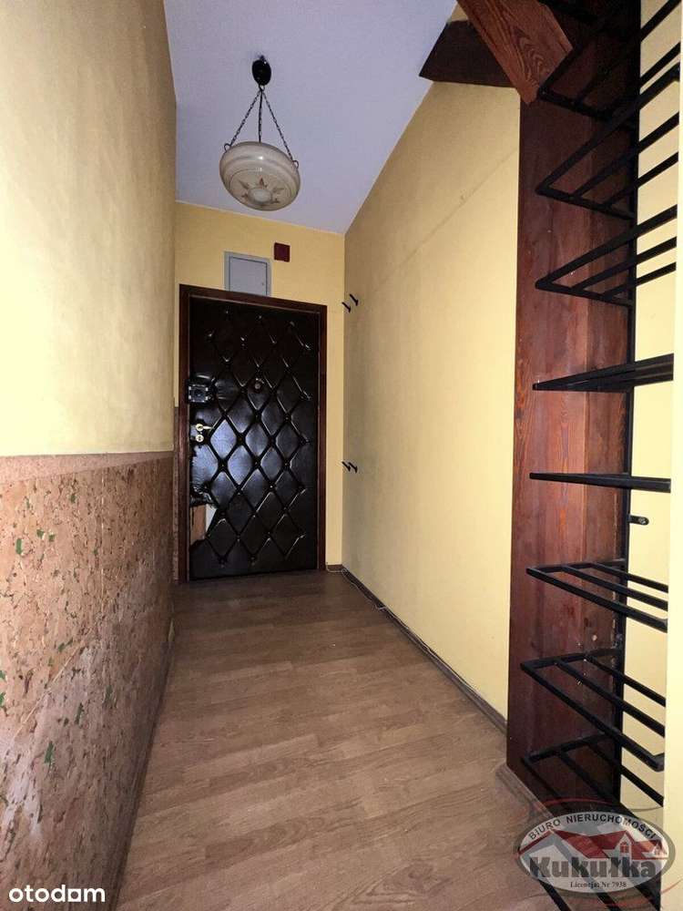 Nieruchomość inwestycyjna w ścisłym centrum-3 lokale z KW-12