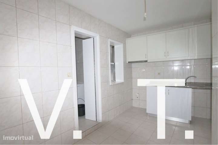 Estúdio á Praça da Batalha- Univ Lusófona- R. Miradouro - Grande imagem: 5/15