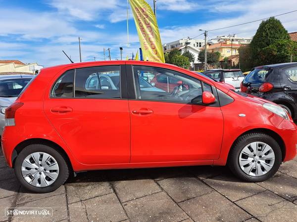 Toyota Yaris 1.0 VVT-i - 4